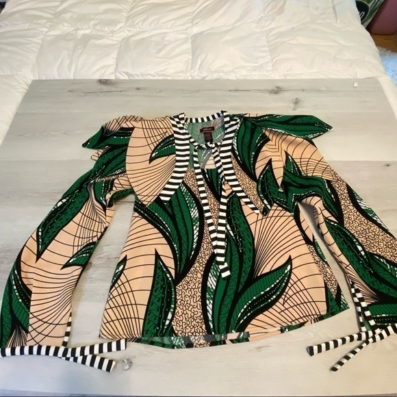 SylviaMollie Tracey Petal Blouse, Bold Maximalist Green/Black/Pink, size 2 - Picture 2 of 10